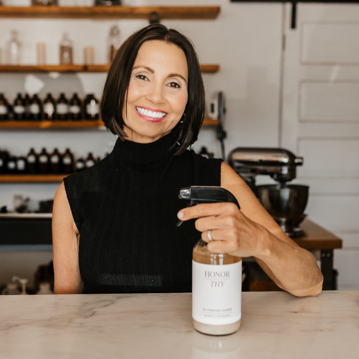 All Purpose Cleaner: Disinfecting with Geranium & Lemongrass
