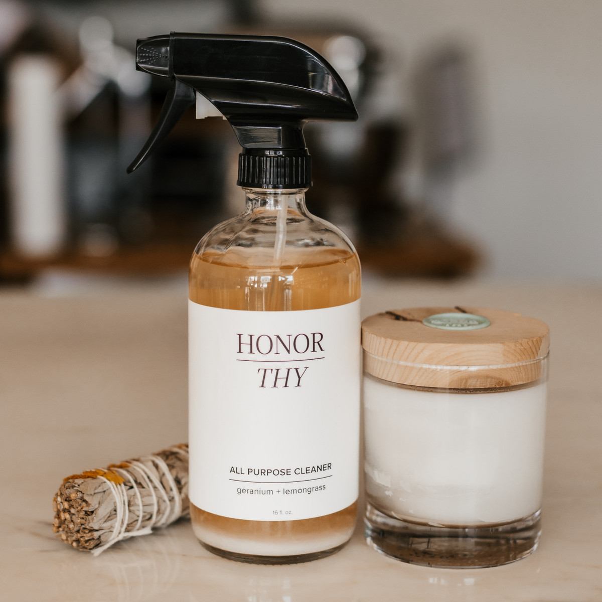 All Purpose Cleaner: Disinfecting with Geranium & Lemongrass